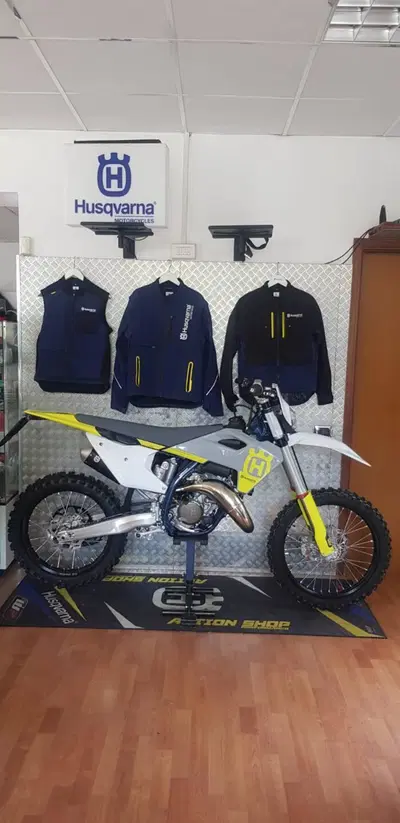 Husqvarna TE 125 (2025) nuova
