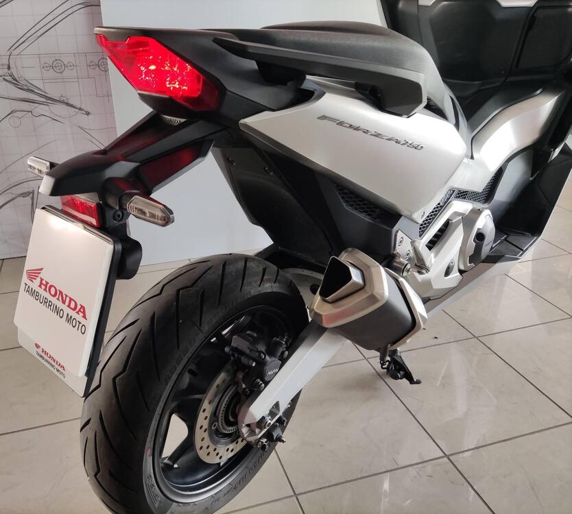 Honda Forza 750 DCT (2021 - 24) (5)