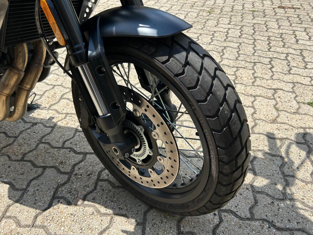 Brixton Motorcycles Crossfire 500 X (2021 - 24) (4)