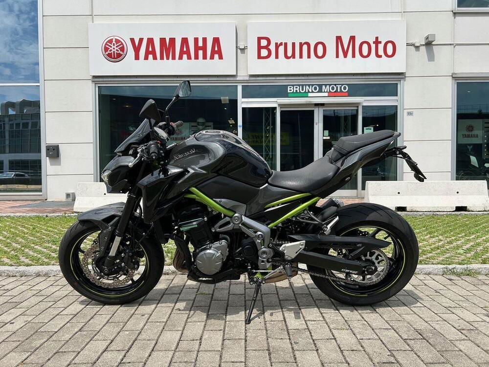 Kawasaki Z 900 (2017 - 18) (2)