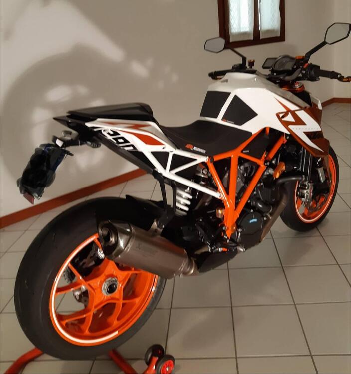 KTM 1290 Super Duke R SE ABS (2016) (3)