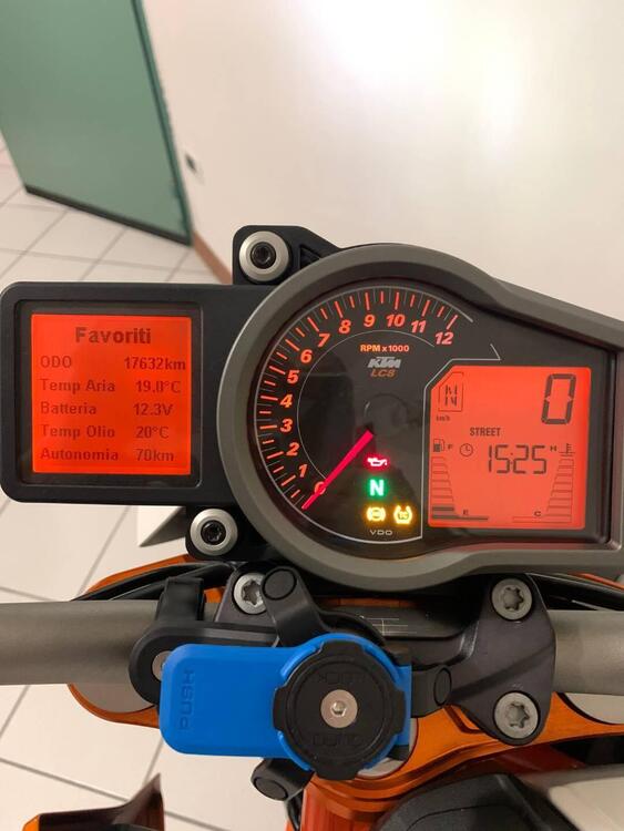 KTM 1290 Super Duke R SE ABS (2016) (5)