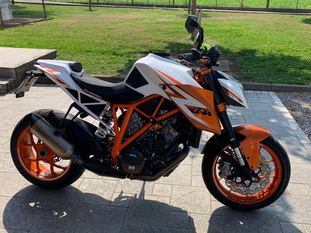 KTM 1290 Super Duke R SE ABS (2016)