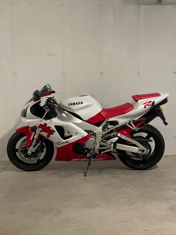 Yamaha YZF R1 (1998 - 99) (3)