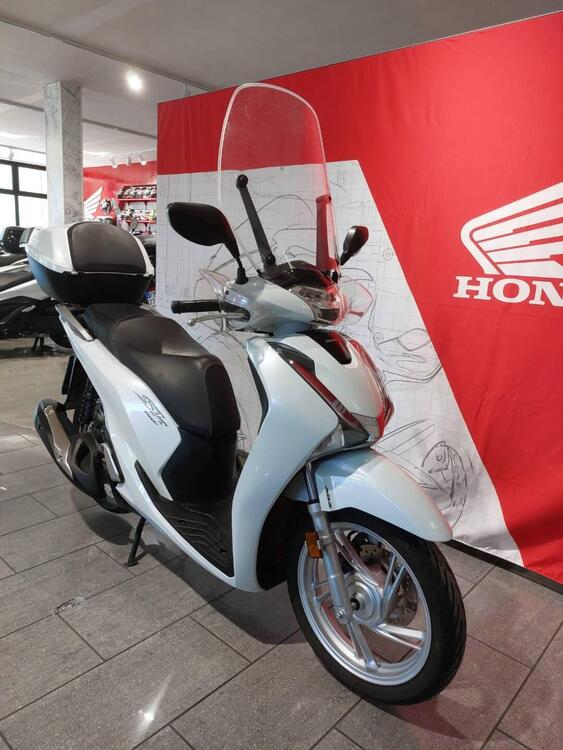 Honda SH 150 i (2017 - 19) (4)