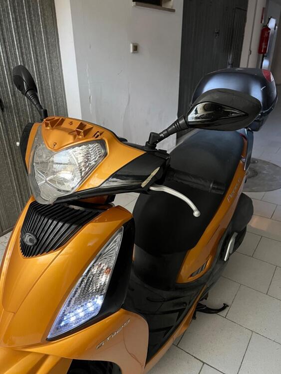 Kymco People 125i GT (2010 - 17) (5)