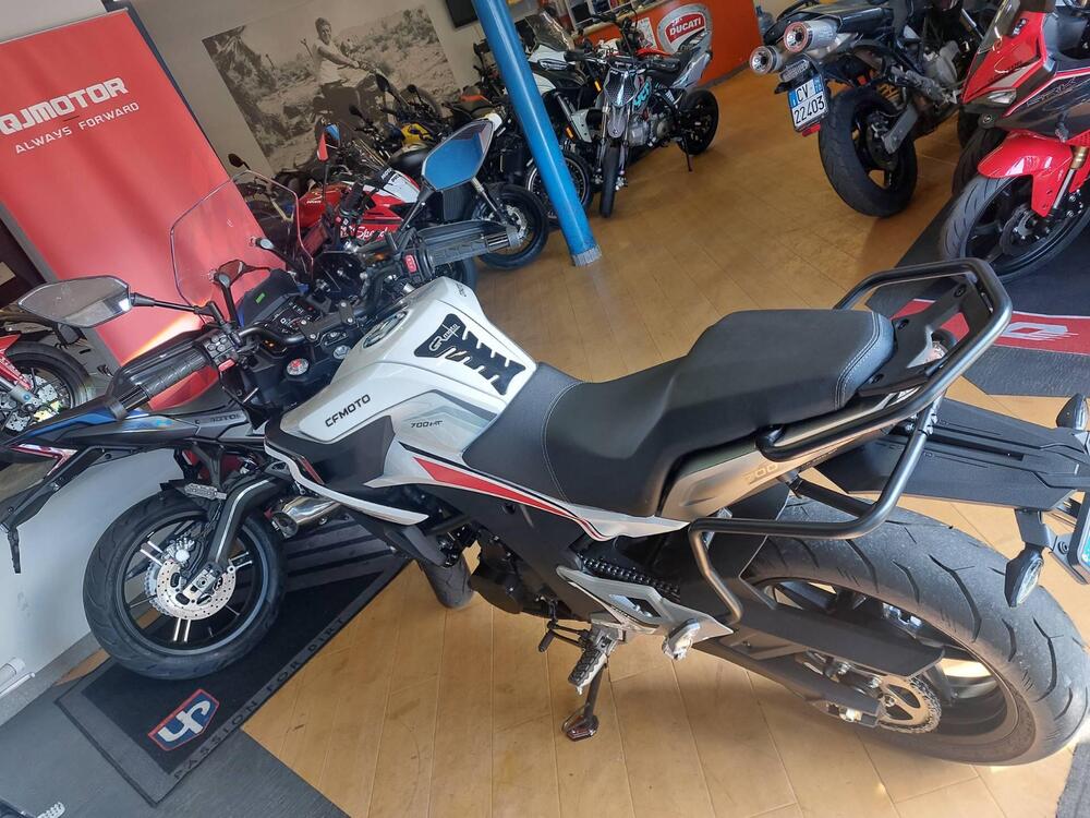 CFMOTO 700MT (2024) (3)