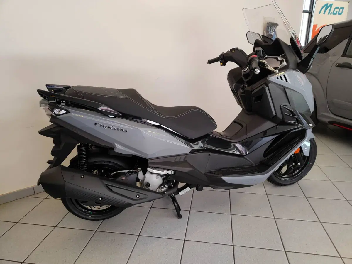 Sym CruiSym 300 E5+ (2025 - 26) (7)