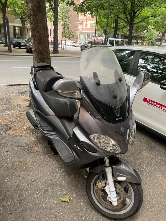 Piaggio X9 500 Evolution (2)