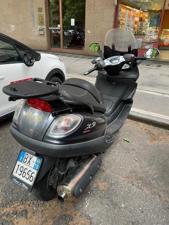 Piaggio X9 500 Evolution (3)