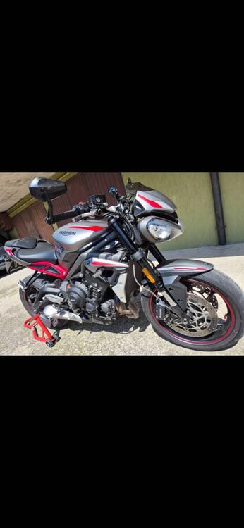 Triumph Street Triple R (2020 - 23) (3)