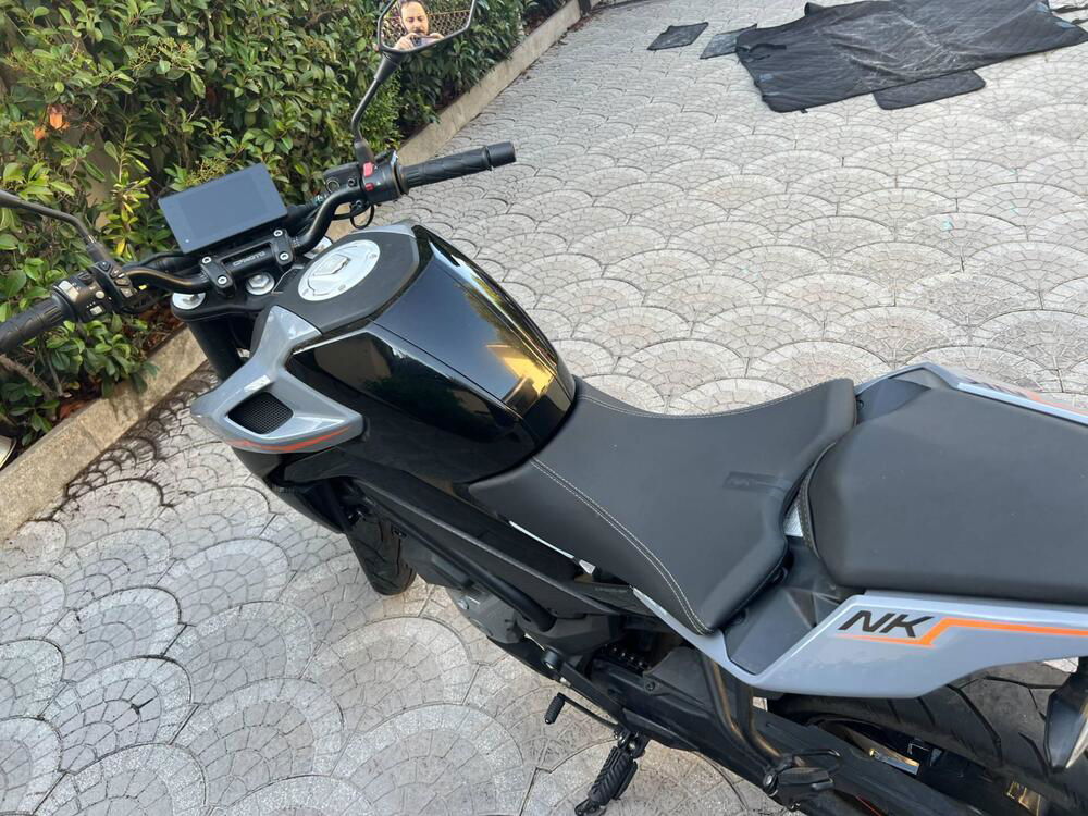 CFMOTO 300NK (2021 - 24) (4)