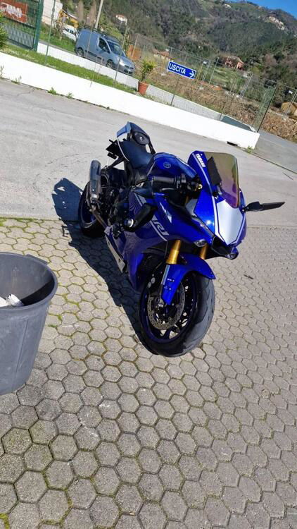 Yamaha YZF R1 (2017 - 19) (4)