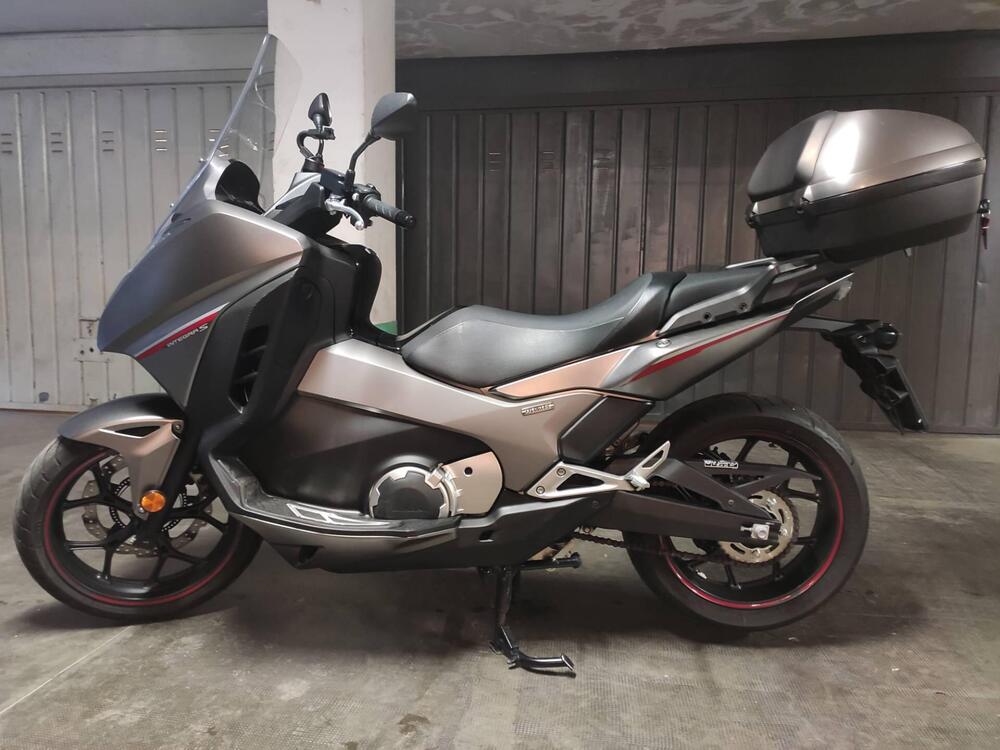 Honda Integra 750 DCT (2016 - 17) (3)