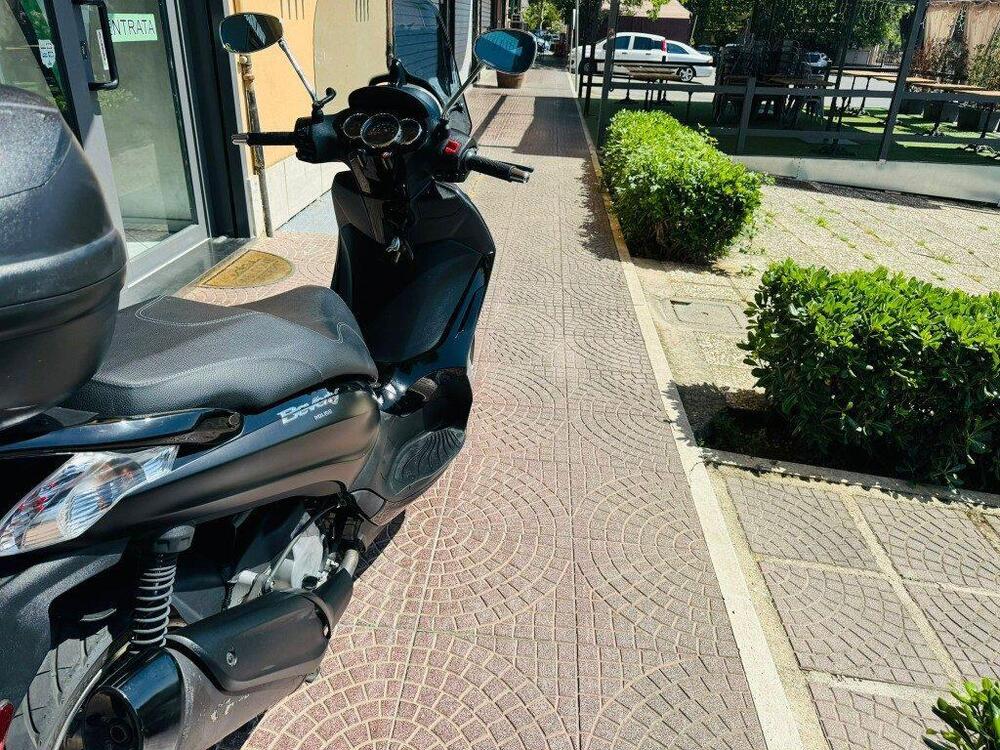 Piaggio Beverly 350 Police ABS-ASR (2018 - 20) (2)