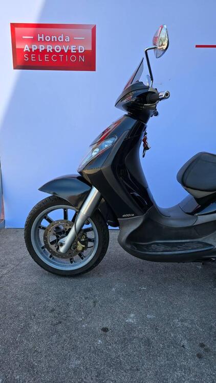 Piaggio Beverly 400 i.e. (4)