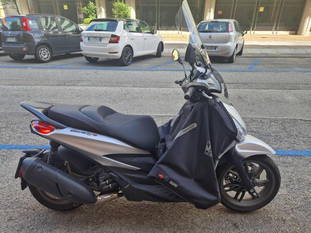 Piaggio Beverly 300 S ABS-ASR (2021 - 24) (3)