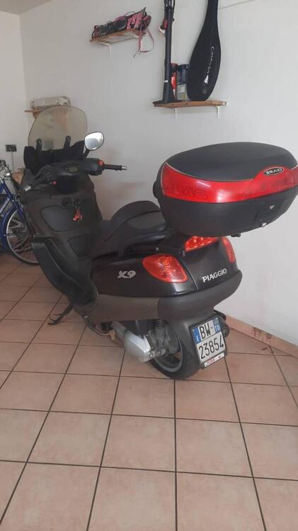 Piaggio X9 250 Evolution (2)