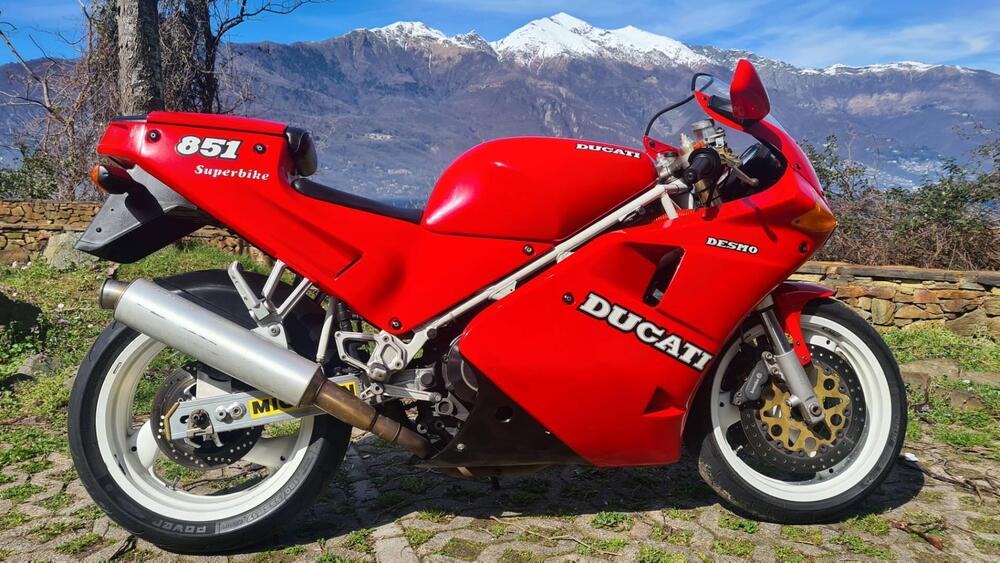 Ducati 851s 