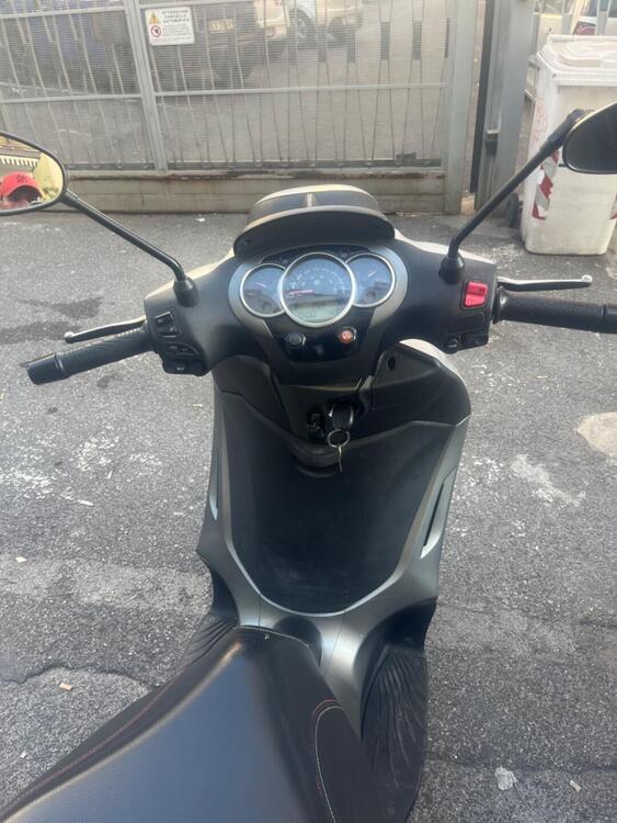 Piaggio Beverly 300 S i.e. ABS-ASR (2016 - 20) (3)