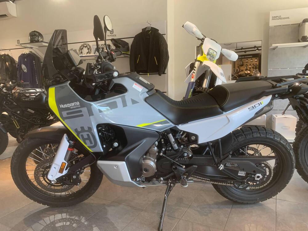 Husqvarna Norden 901 (2022 - 24)