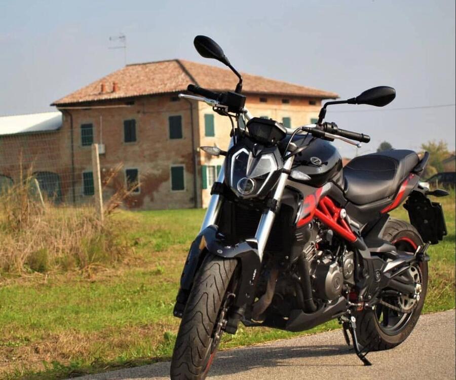 Benelli BN 302 S (2019 - 20) (2)