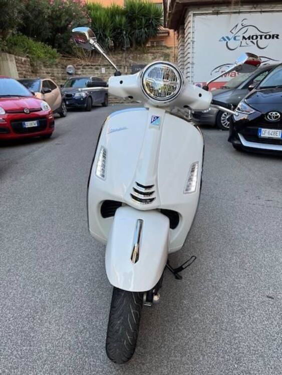 Vespa GTS 300 Super (2023 - 24) (2)