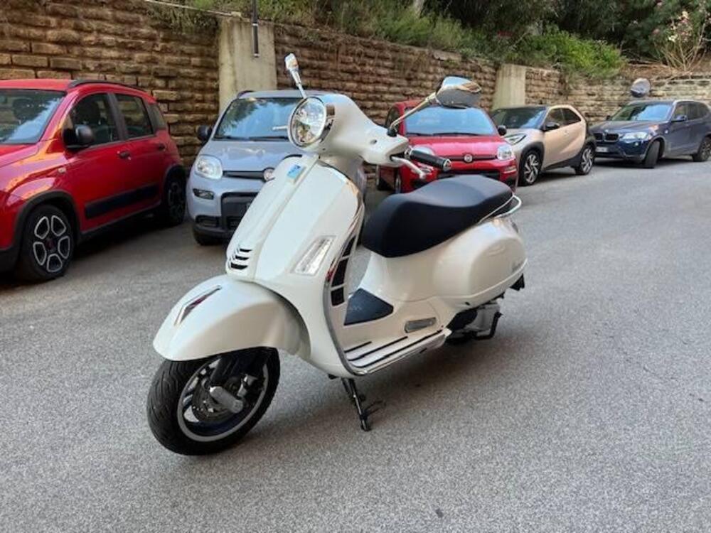 Vespa GTS 300 Super (2023 - 24) (3)