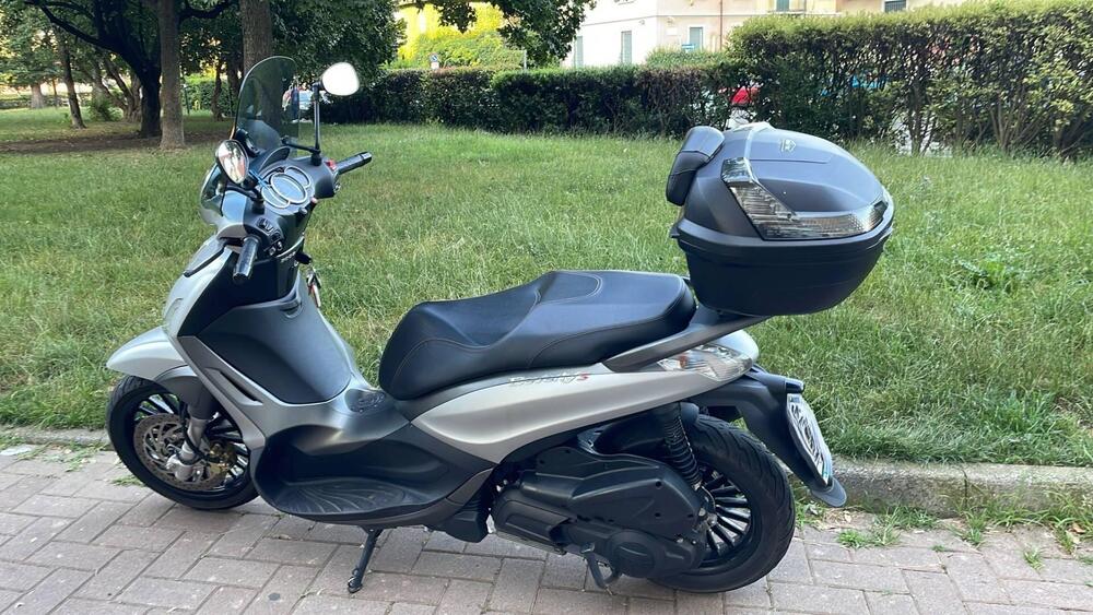 Piaggio Beverly 300 S i.e. ABS-ASR (2016 - 20) (2)