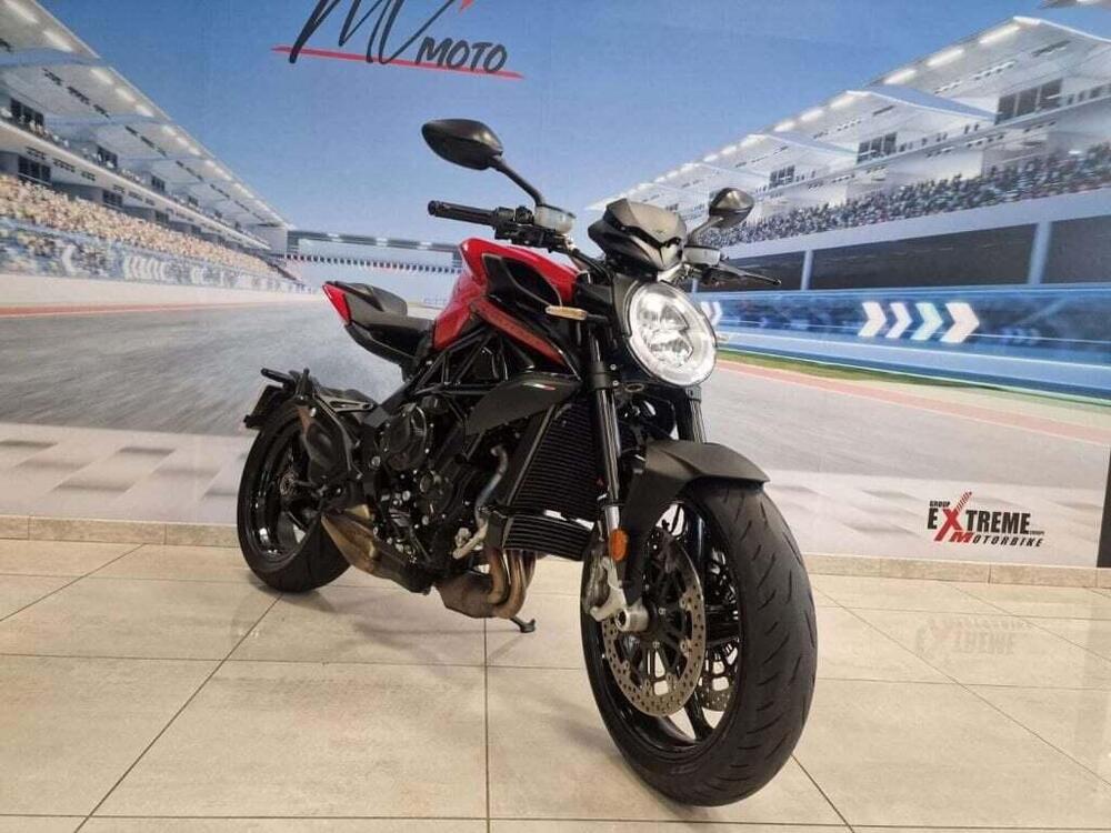 MV Agusta Brutale 800 Rosso (2021 - 23) (2)