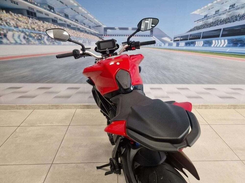 MV Agusta Brutale 800 Rosso (2021 - 23) (5)