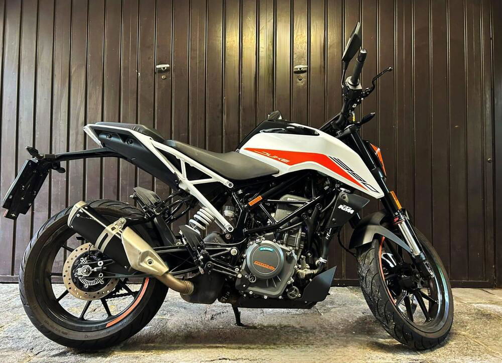 KTM 390 Duke (2021 - 23) (2)