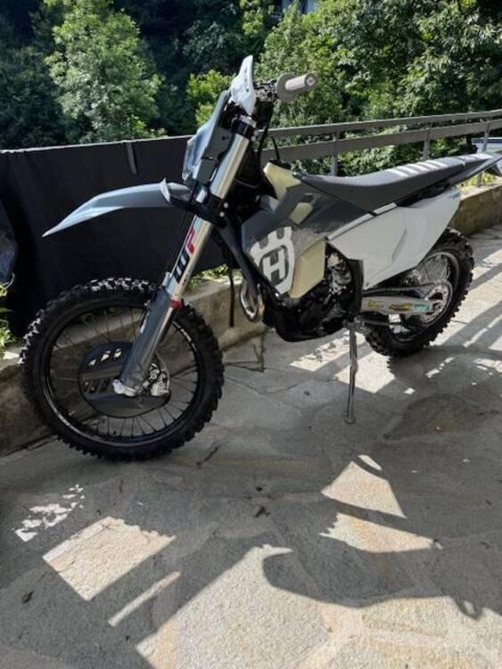 Husqvarna FE 350 Pro (2024) (2)