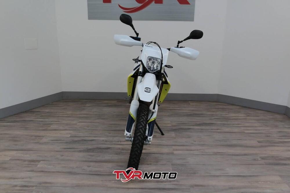 Husqvarna 701 Enduro (2017 - 19) (3)