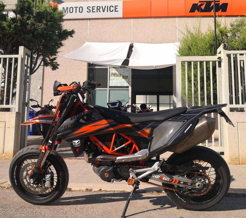 KTM 690 SMC R (2021-22) (2)