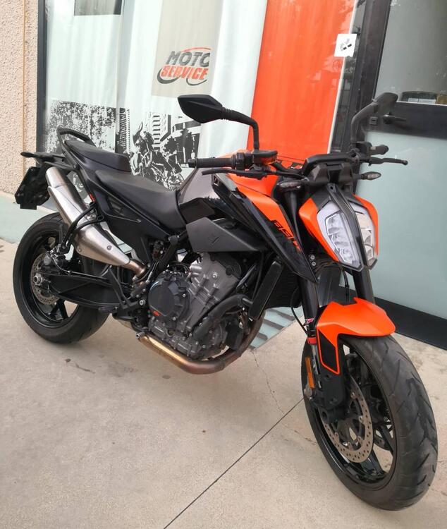 KTM 890 Duke L (2021) (3)