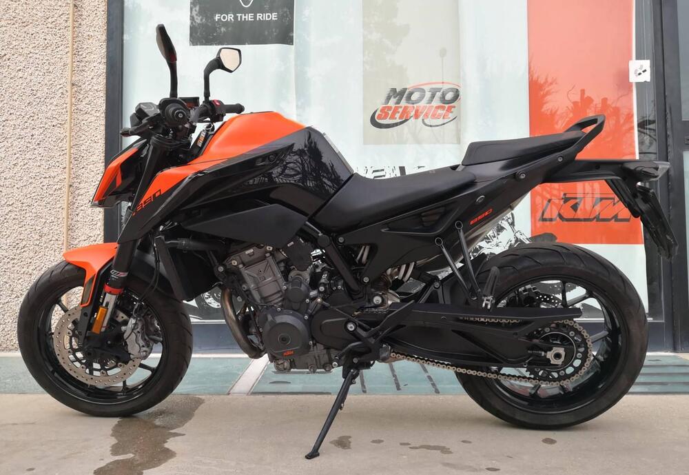 KTM 890 Duke L (2021) (4)