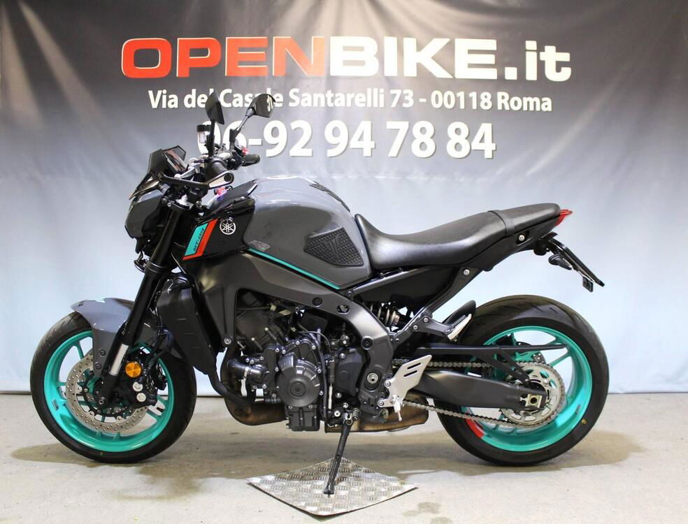 Yamaha MT-09 (2021 - 23) (2)