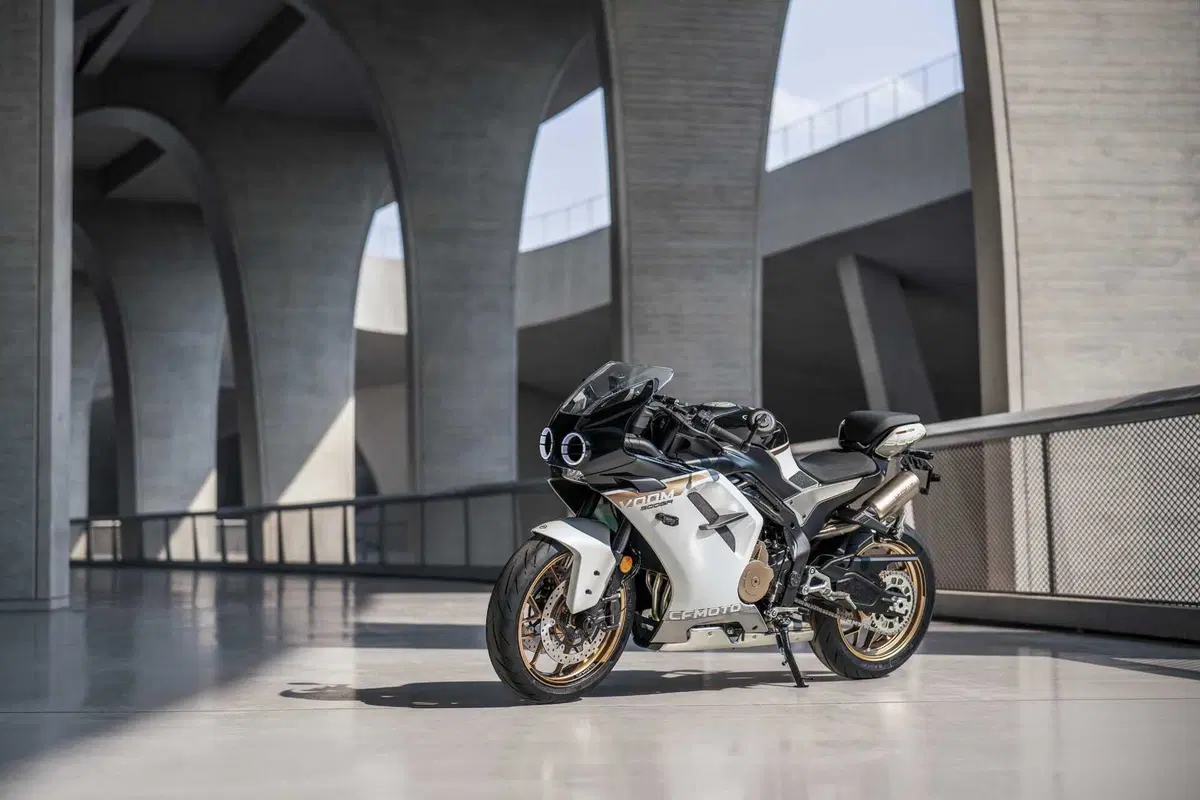 CFMOTO VOOM 500 SR: la sportiva 4 cilindri da 80 CV e 5.000€. Arriverà in Europa? [VIDEO E GALLERY] (3)