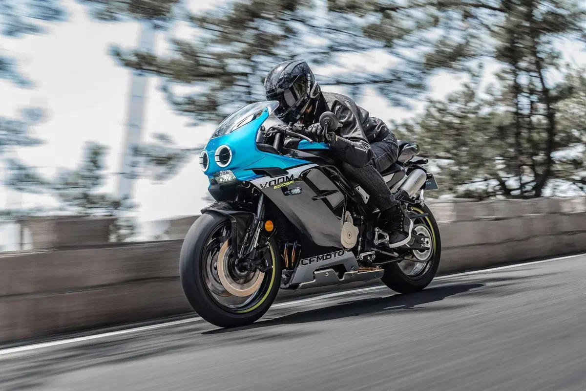 CFMOTO VOOM 500 SR: la sportiva 4 cilindri da 80 CV e 5.000€. Arriverà in Europa? [VIDEO E GALLERY] (18)