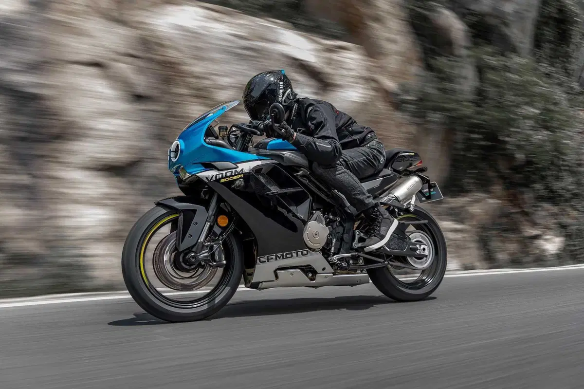 CFMOTO VOOM 500 SR: la sportiva 4 cilindri da 80 CV e 5.000€. Arriverà in Europa? [VIDEO E GALLERY] (16)