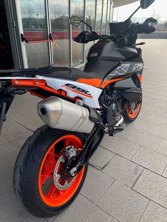 KTM 890 SMT (2023 - 24) (5)