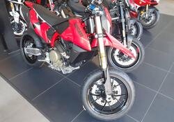 Ducati Hypermotard 698 Mono (2024) usata