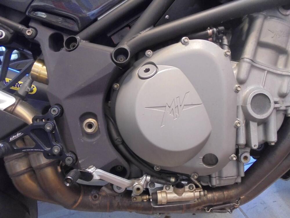 MV Agusta Brutale 750 S (2002 - 06) (2)