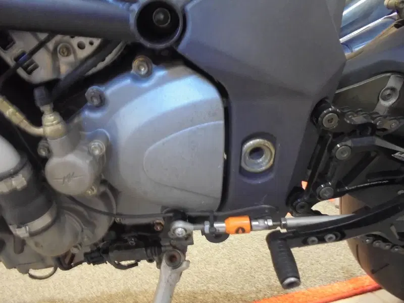 MV Agusta Brutale 750 S (2002 - 06) (4)