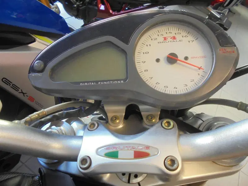 MV Agusta Brutale 750 S (2002 - 06) (8)