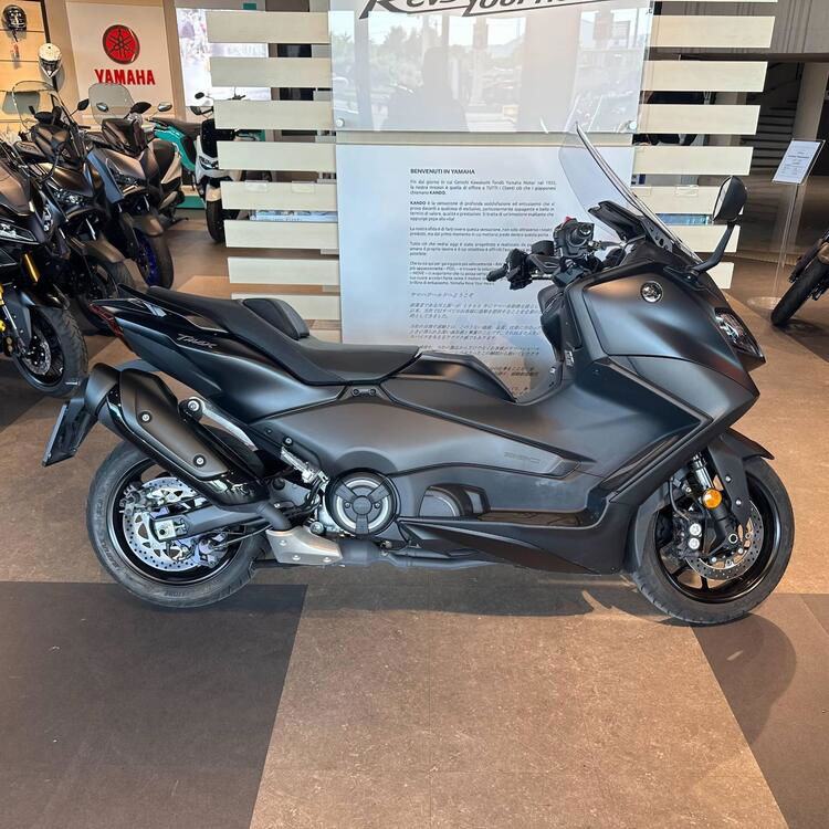 Yamaha T-Max 560 (2022 - 24)