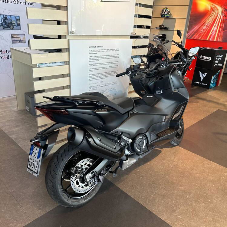 Yamaha T-Max 560 (2022 - 24) (5)