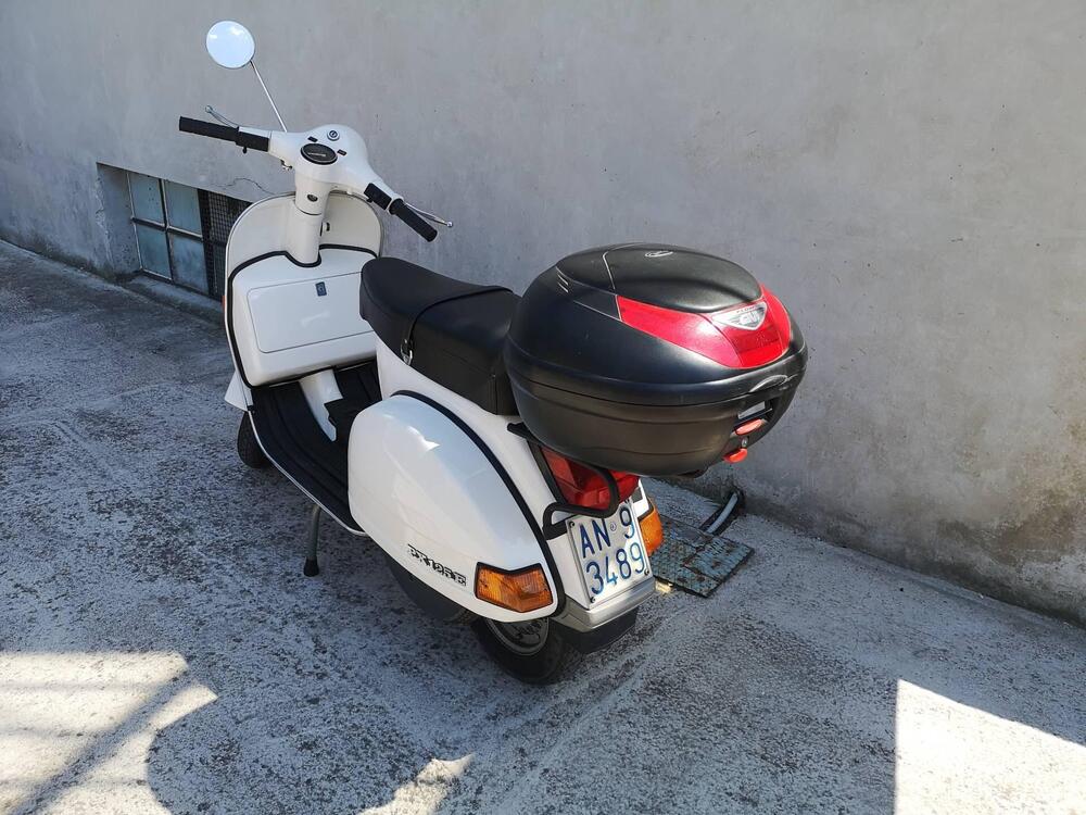 Piaggio Vespa (2)