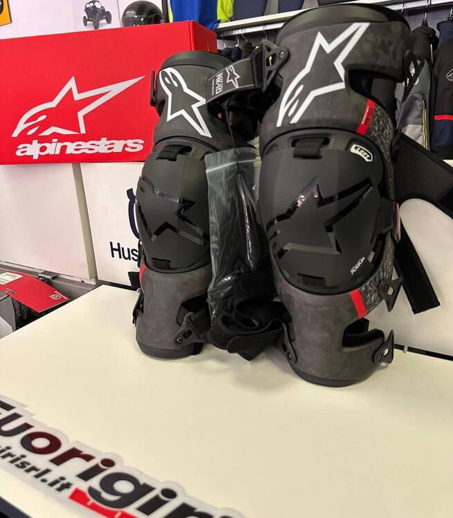 GINOCCHIERE ALPINESTARS SUPERTECH RK-10 IN CARBONI